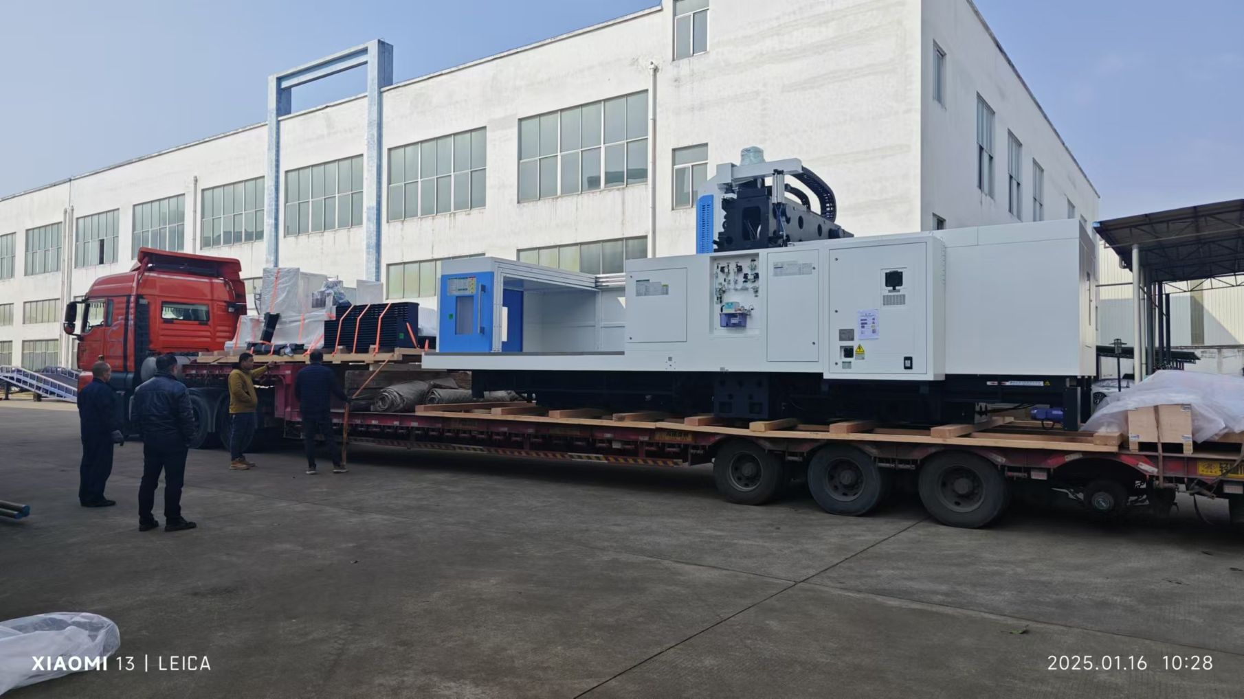 طفرة تكنولوجية: وصول أكبر وأثمن المعدات